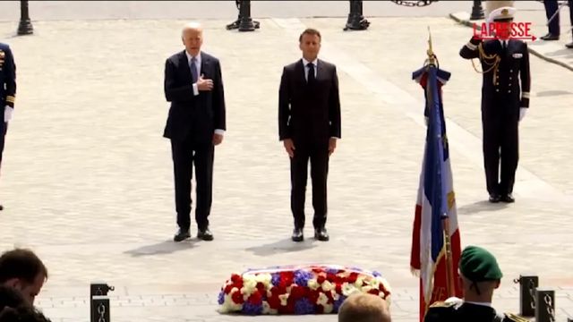 Biden in visita di Stato in Francia, Parigi paralizzata