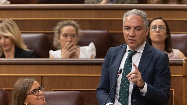 Bendodo, en una reunión a puerta cerrada: “Es muy posible que haya presupuestos”