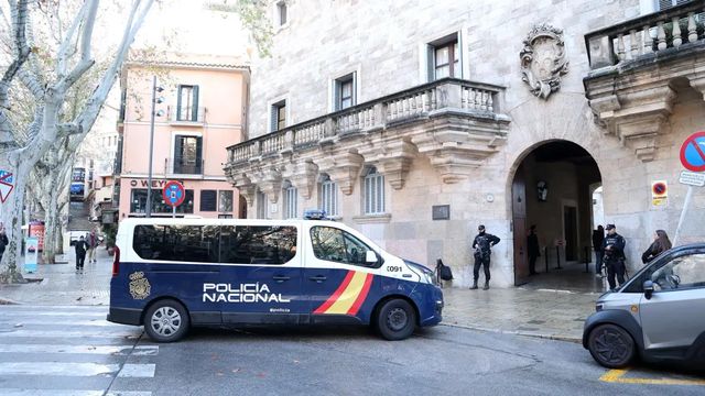 Los ocho acusados de la violación grupal de Magaluf condenados a 72 años de prisión