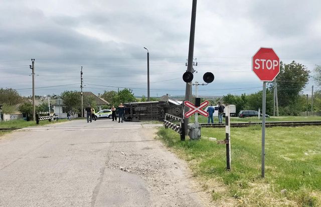 Accident feroviar pe tronsonul Florești–Bălți: Un tren a lovit un automobil