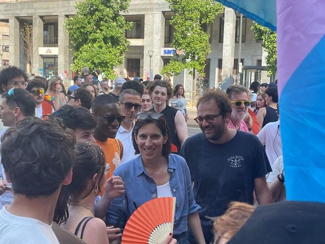 Milano Pride, a sorpresa si presenta anche Elly Schlein