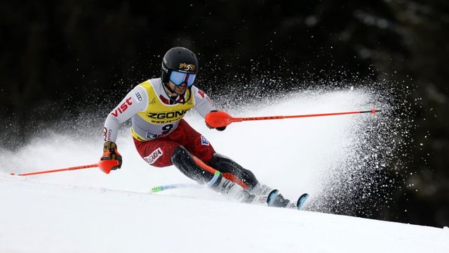 Ноел спечели нощния слалон в Мадона ди Кампильо, Алберт Попов отпадна