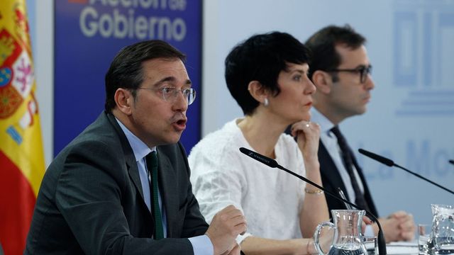 Albares recuerda a Sumar que no es necesario el mandato de la ONU para desplegar tropas en Ucrania