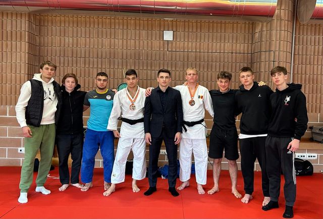 Judocanii Renat Croitoru și Vadim Ghimbovschi au cucerit medalia de bronz la Junior European Cup
