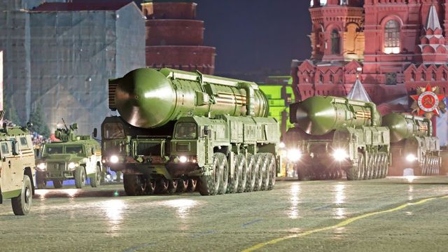 Rusia și Belarus au început a doua etapă a exercițiilor nucleare tactice