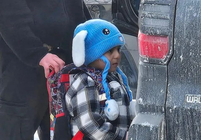 Orden para liberar al niño de 5 años Liam y a su padre