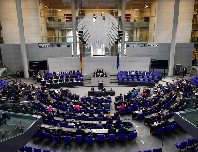 Социалдемократи и християндемократи с почти равен резултат на вота в Германия