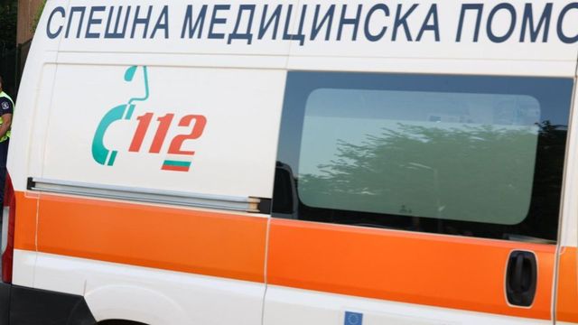 Работник почина, след като падна от скеле в Бургас