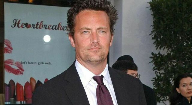 Morte Matthew Perry, l'assistente personale condannato a 3 anni e 5 mesi