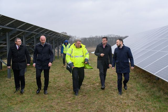 Primul aeroport din România cu energie regenerabilă