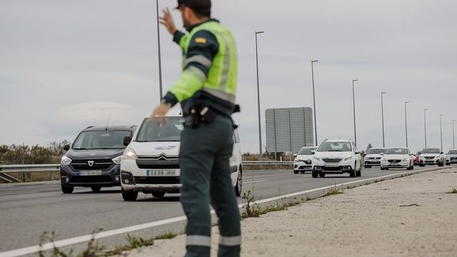 Cortada la AP-66, principal acceso a la meseta desde Asturias, por un grave desprendimiento en Huerna