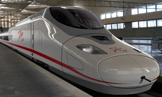 Renfe da por solucionado el problema con los Talgo Avril, pero los retrasos continúan