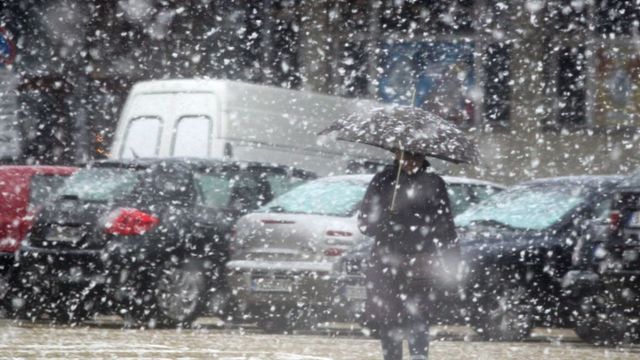 Лошото време в Румъния отне живота на двама туристи