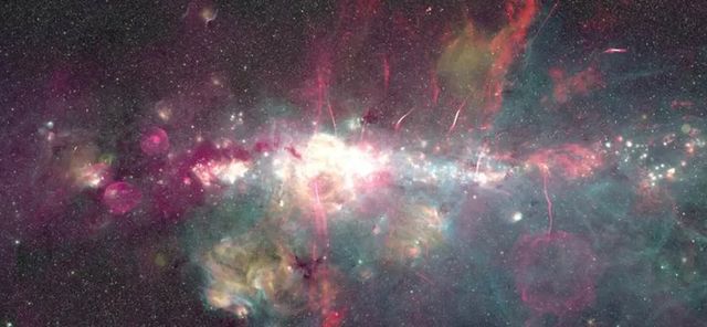 La primera molécula de azúcar detectada en el espacio interestelar aporta nuevas claves sobre el origen de la vida