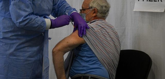 Vaccinarea a redus de peste 20 de ori riscul de deces din cauza infecției cu COVID-19 în România