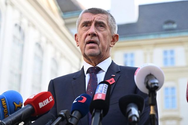 Babiš chce drahá paliva řešit na evropské úrovni, marže zastropovat neplánuje