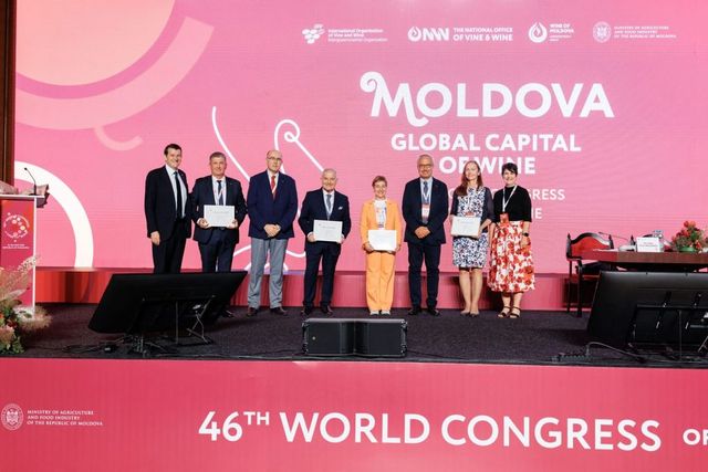 Congresul Mondial al Viei și Vinului – 14 rezoluții strategice adoptate pentru viitorul domeniului
