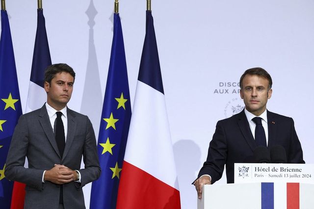 Francia, Macron ha accettato le dimissioni di Attal