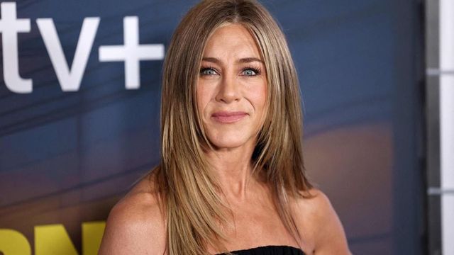 Jennifer Aniston oficializa su relación con Jim Curtis con una felicitación pública