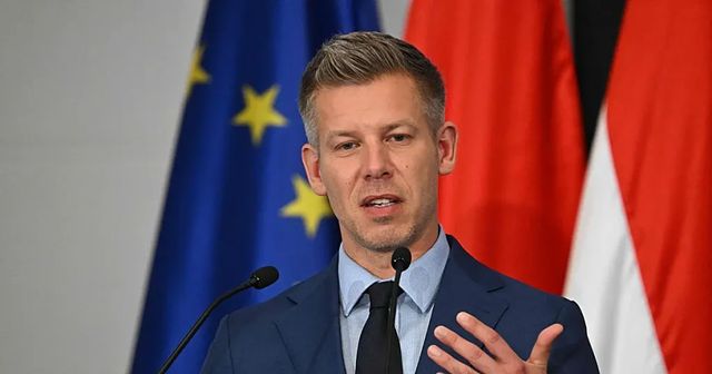 El nuevo líder húngaro tiende la mano a Ucrania