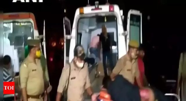 18 Sleeping On Road Dead As Truck Hits In Uttar Pradesh's Barabanki