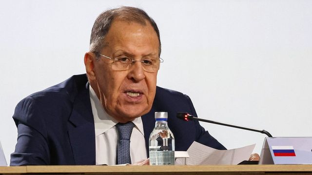 Észak-Korába érkezett Szergej Lavrov