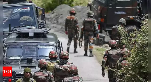 2 terrorists killed, 2 security personnel hurt in Baramulla encounter