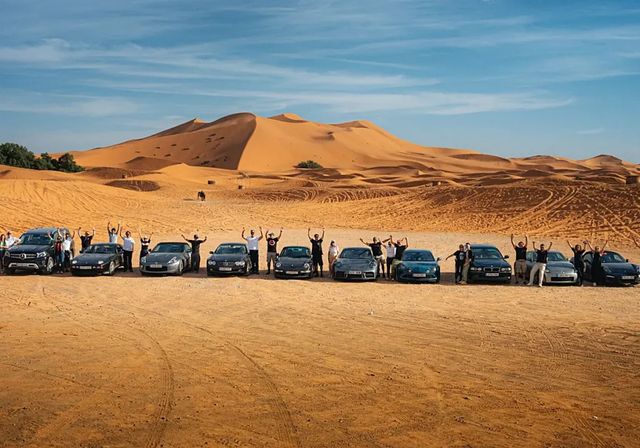 Recorren Marruecos en once joyas clásicas con el Gasari Drivers Club