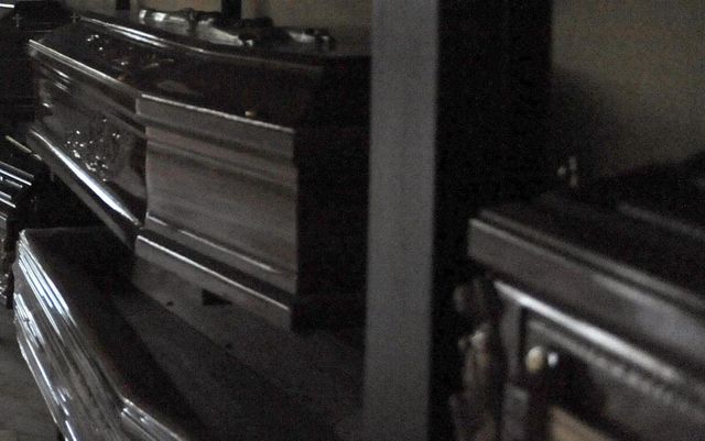 Firenze, scambio di salme all’obitorio: salta il funerale