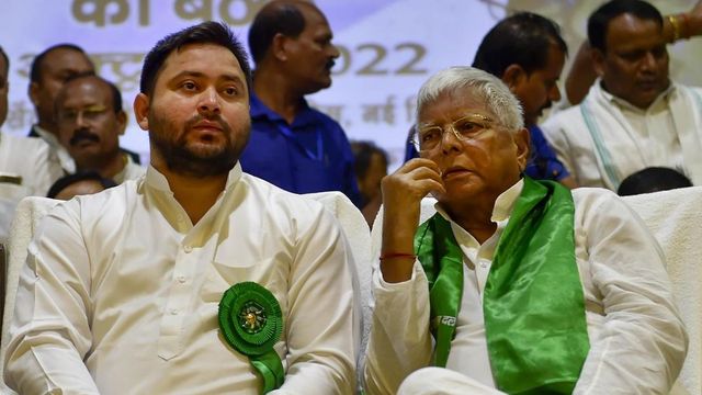 Delhi court frames charges against Lalu, kin in land-for-jobs scam case