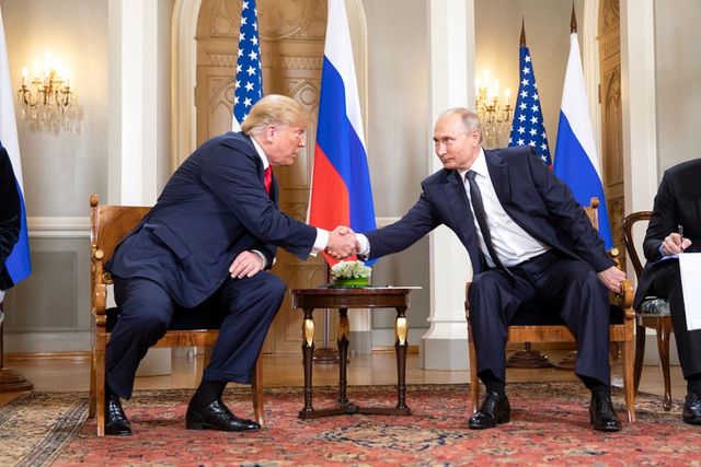 Donald Trump și Vladimir Putin, față în față în Alaska! Negocieri cruciale în spatele ușilor închise