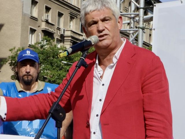 Пламен Димитров: Политически партии атакуват без основание синдикалните лидери