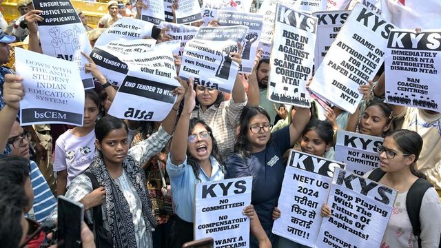 Student outfits protest NEET ‘irregularities’, seek probe