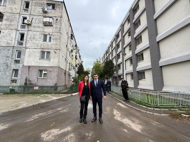 Ciucu și Simion, contre despre „blocul reabilitat pentru migranți”