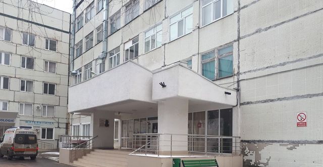 Un bebeluș născut prematur la 25 de săptămâni a fost externat sănătos de la spital