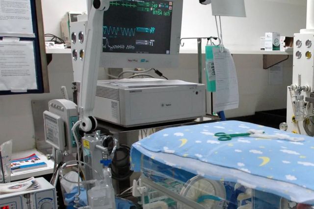 Neonati morti in ospedale, stop a detergente contaminato