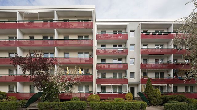 Loni se v Česku prodalo nejméně bytů a domů od roku 2015