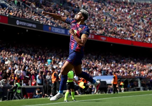 El Barça cumple con lo justo ante el Rayo