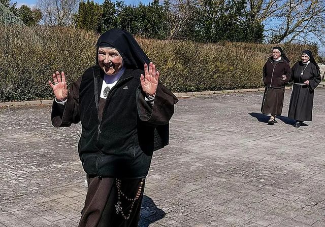 El último capítulo de las monjas rebeldes: las clarisas 'oficiales' recuperan el convento de Belorado