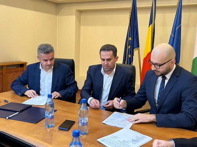 CNIR a semnat contracte de 6 miliarde de lei pentru construirea a încă 47 km din Autostrada Unirii