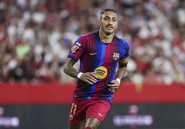 Raphinha se lleva por delante al Sevilla en el Pizjuán