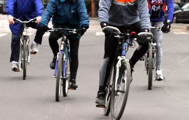 Individuato l'automobilista che aveva sparato a un gruppo di ciclisti