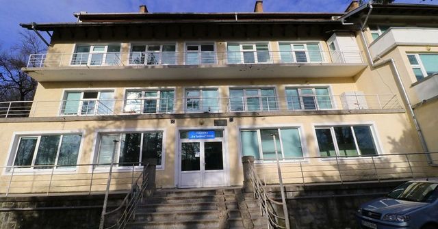 Болница в Търново дава над 2600 лева заплата, търси медицински сестри