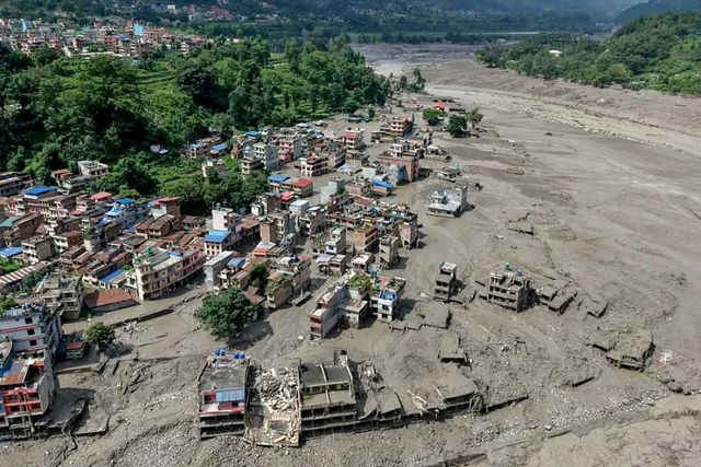 Bilanț devastator al inundațiilor de la granița Nepalului cu China: cel puțin 750 de morți și peste 3.000 de dispăruți
