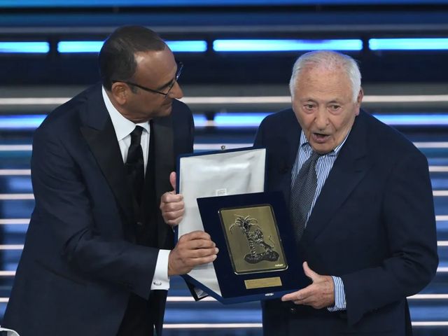 Sanremo 2026, Mogol a Roma con un elicottero dei Vigili del fuoco: scoppia la polemica