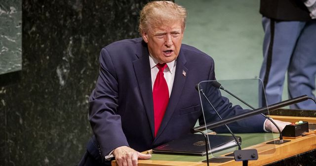 Irán megsemmisítésével fenyegetett Donald Trump, miközben átnevezte a mesterséges intelligenciát