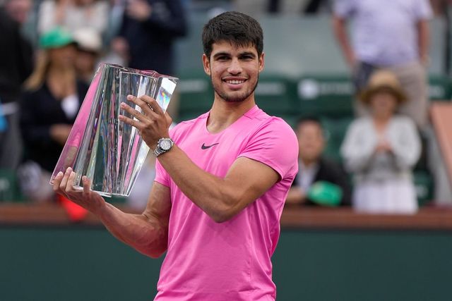 Carlos Alcaraz, campion la Indian Wells – L-a învins pe Medvedev în finală – Ce record a stabilit ibericul