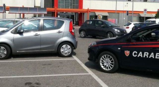 Otranto, 35enne muore nella sua auto parcheggiata sotto il sole mentre aspetta la moglie