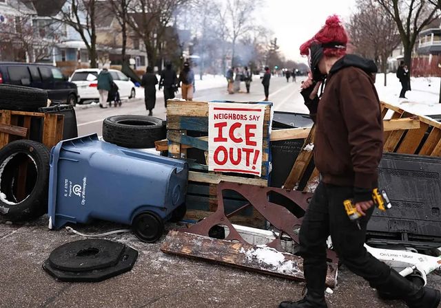 Minnesota demanda al Gobierno de Trump para bloquear el despliegue de los policías antiinmigración