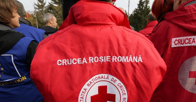 Doi tineri ucraineni, salvați din Munții Maramureșului după ce mama lor a cerut ajutor prin Crucea Roșie